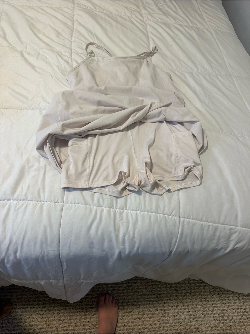 all in motion White Quilted Comforter - Cozy Lightweight Fill
